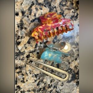 3-Piece Hair Clip Bundle – Stylish Marble + Gold Set